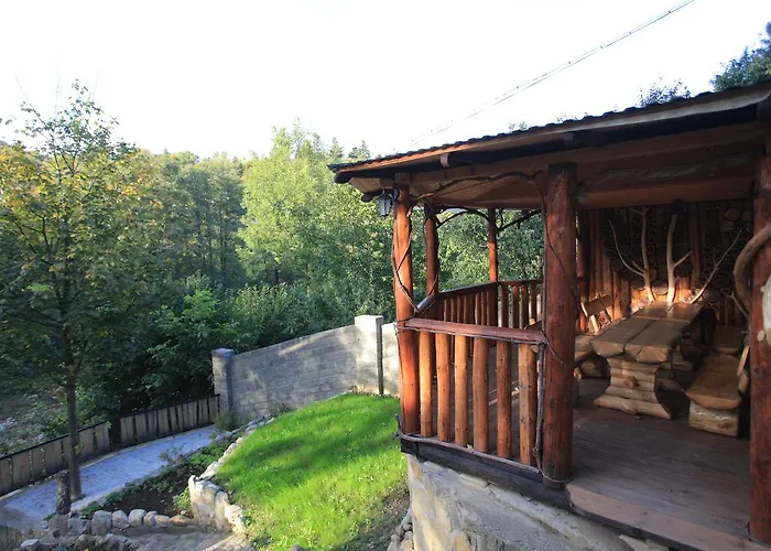 Otel Zatyshna 2*