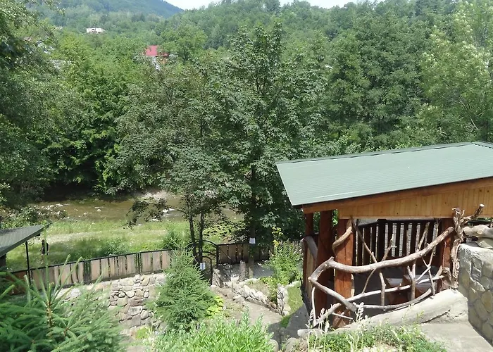 Otel Zatyshna 2*