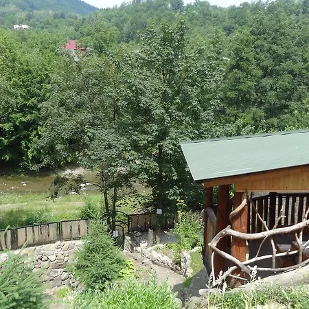 Hotel Zatyshna 2*